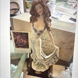 Giuseppe Armani “Celebration” Figurine Sculpture